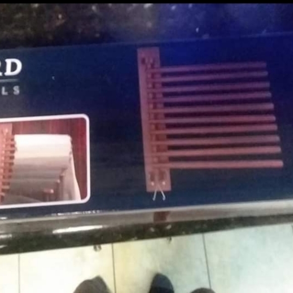 Hanging rods - Picture 2 of 2